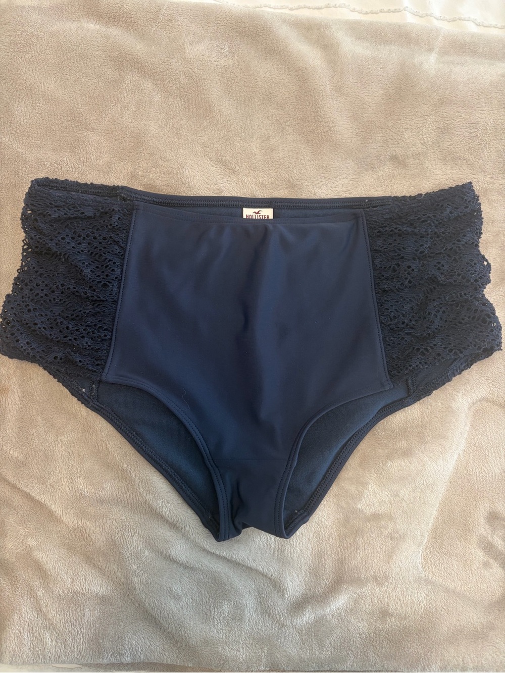 Hollister Navy High-Waist Crochet Side Bikini Bottoms M/L